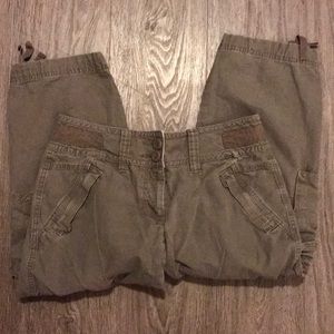 CAbi sz6 Cargo Capri pants greenish khaki